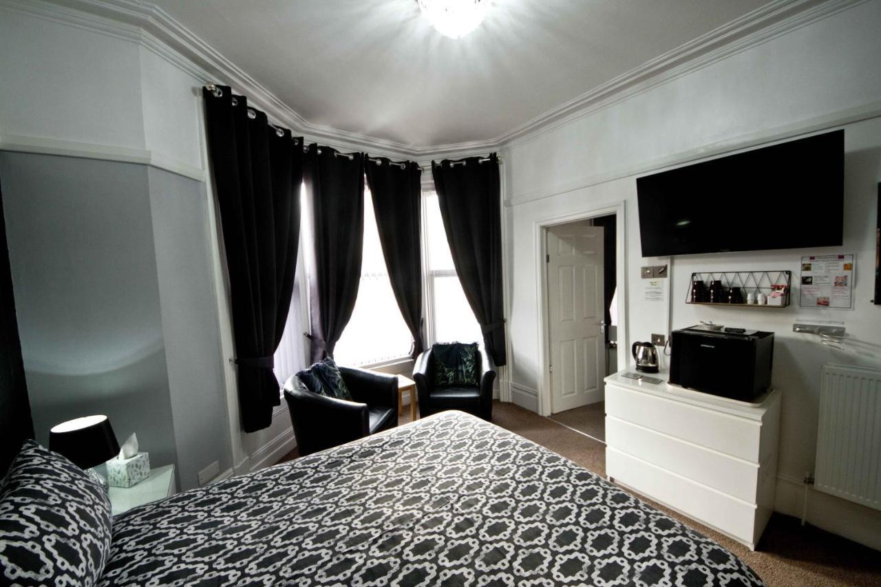 Rossall House , For Families & Couples Blackpool Exteriér fotografie